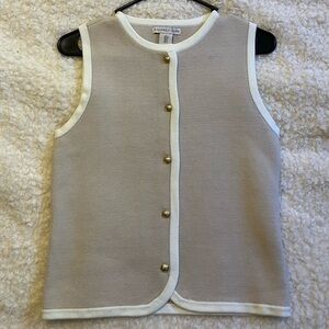 Sincerely Jules Cream and White Buttoned Top